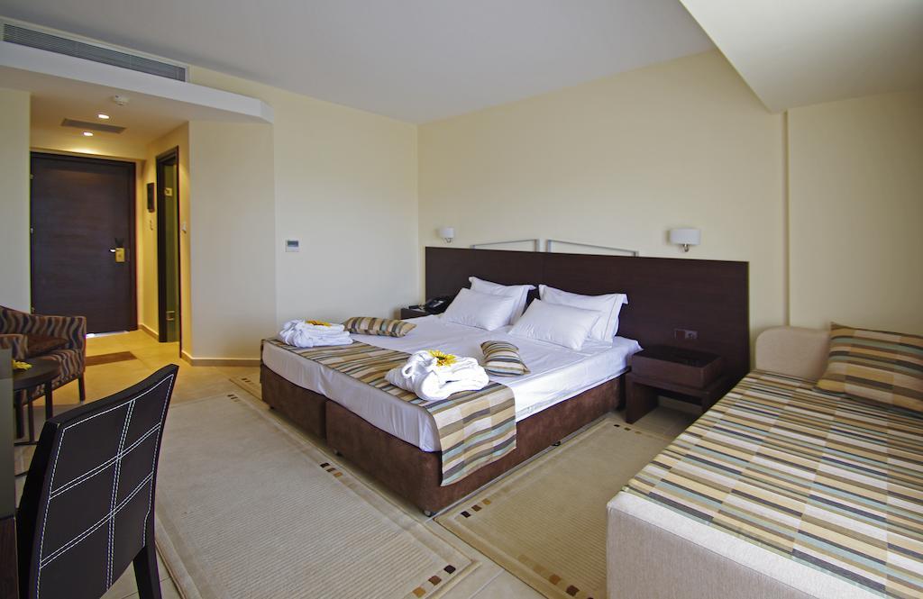 Cronwell Platamon Resort All-Inclusive Chambre photo